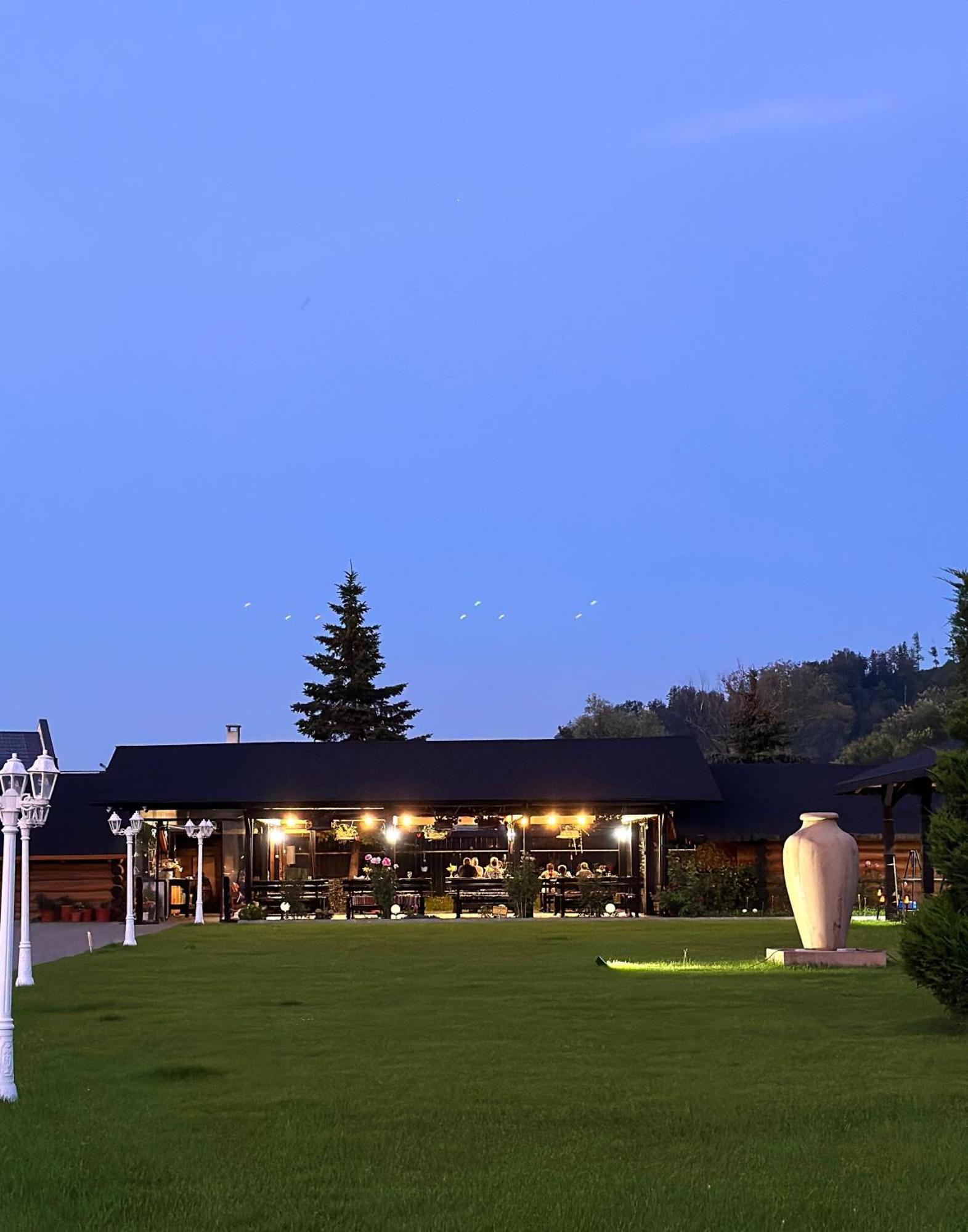 Niro Residence Gura Humorului Exterior photo